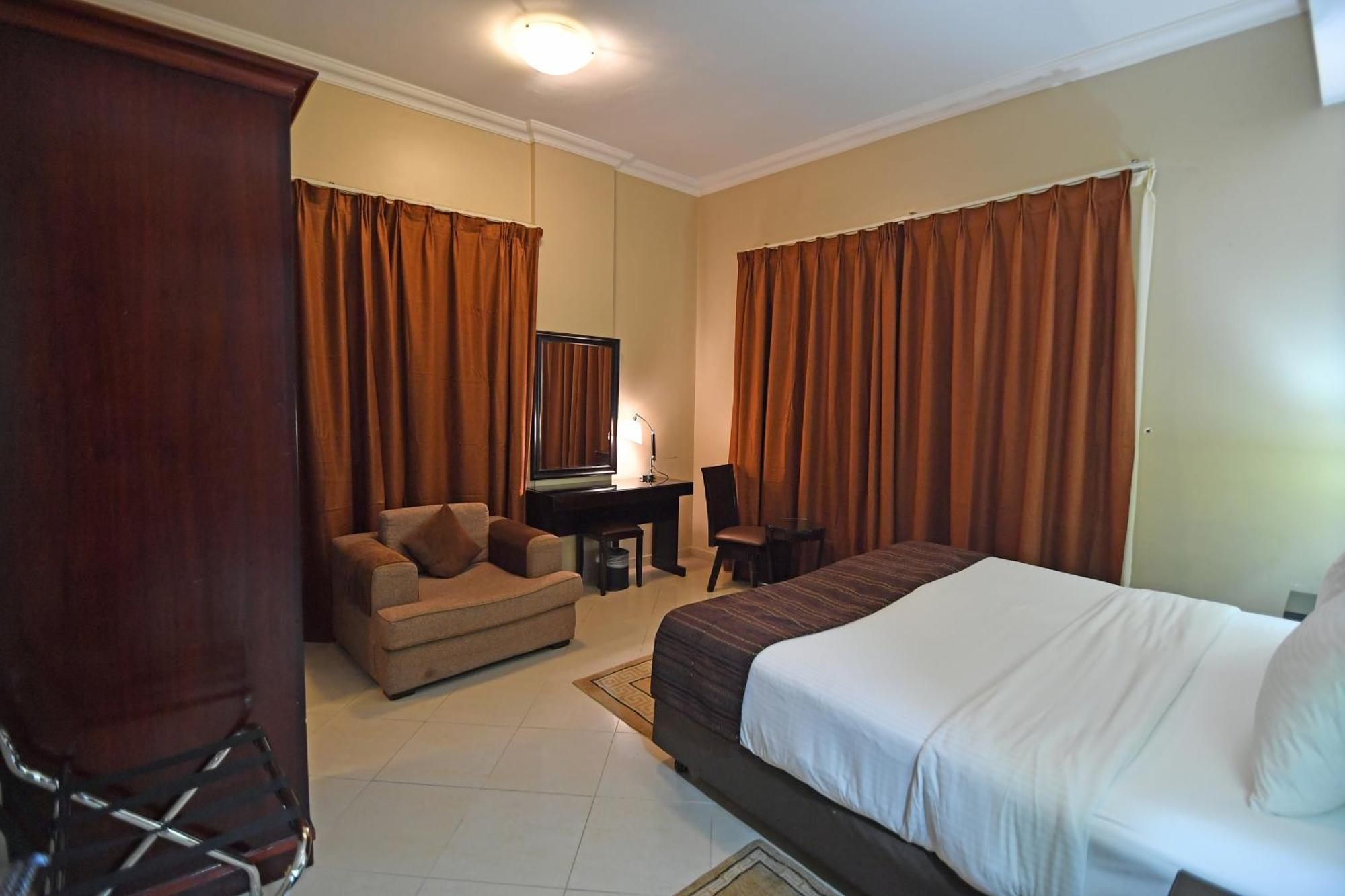 เอ็มมิเรท สตาร์ โฮเต็ล อพาร์ทเม้นท์ ซาร์จาฮ์ Aparthotel ชาร์จาห์ ภายนอก รูปภาพ
