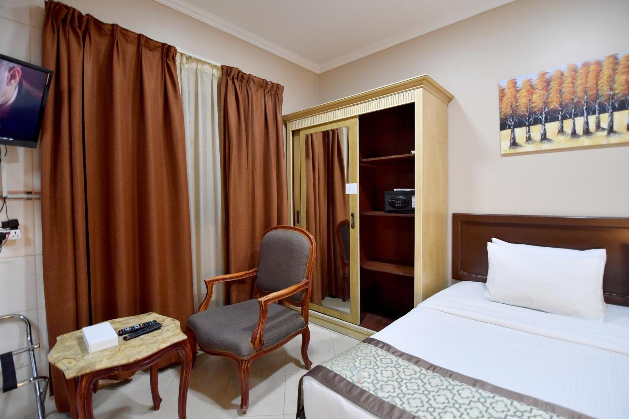เอ็มมิเรท สตาร์ โฮเต็ล อพาร์ทเม้นท์ ซาร์จาฮ์ Aparthotel ชาร์จาห์ ภายนอก รูปภาพ