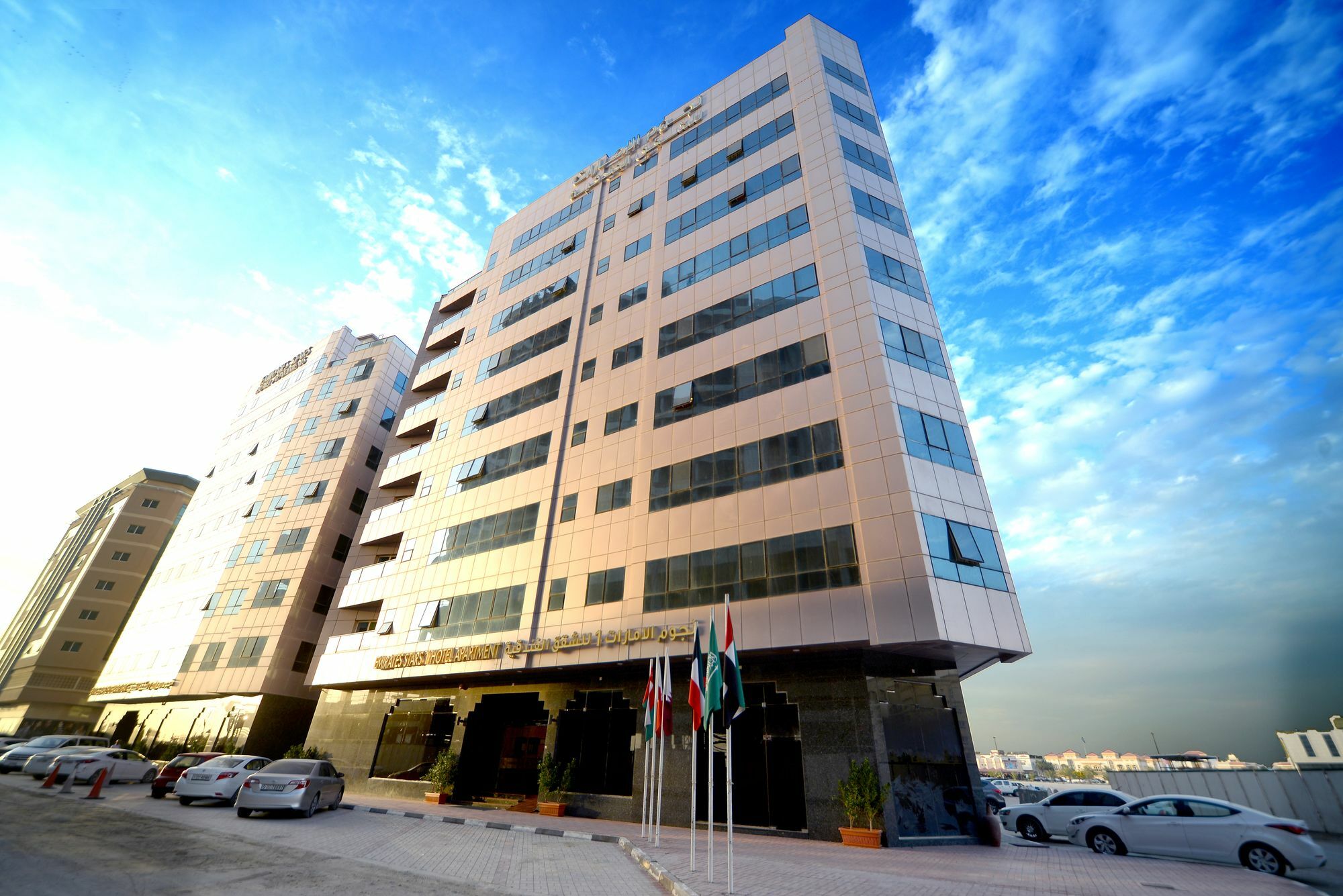 เอ็มมิเรท สตาร์ โฮเต็ล อพาร์ทเม้นท์ ซาร์จาฮ์ Aparthotel ชาร์จาห์ ภายนอก รูปภาพ