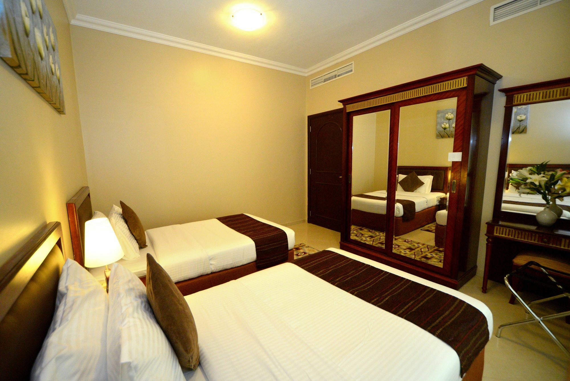 เอ็มมิเรท สตาร์ โฮเต็ล อพาร์ทเม้นท์ ซาร์จาฮ์ Aparthotel ชาร์จาห์ ภายนอก รูปภาพ
